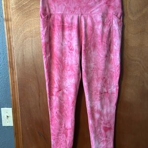 Senita Athletics Pink Swirl Leggings